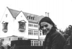 Ida in front of Coombe Abbey2 -