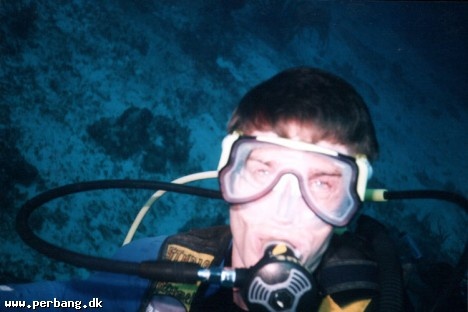 01a - Steen on his way down -