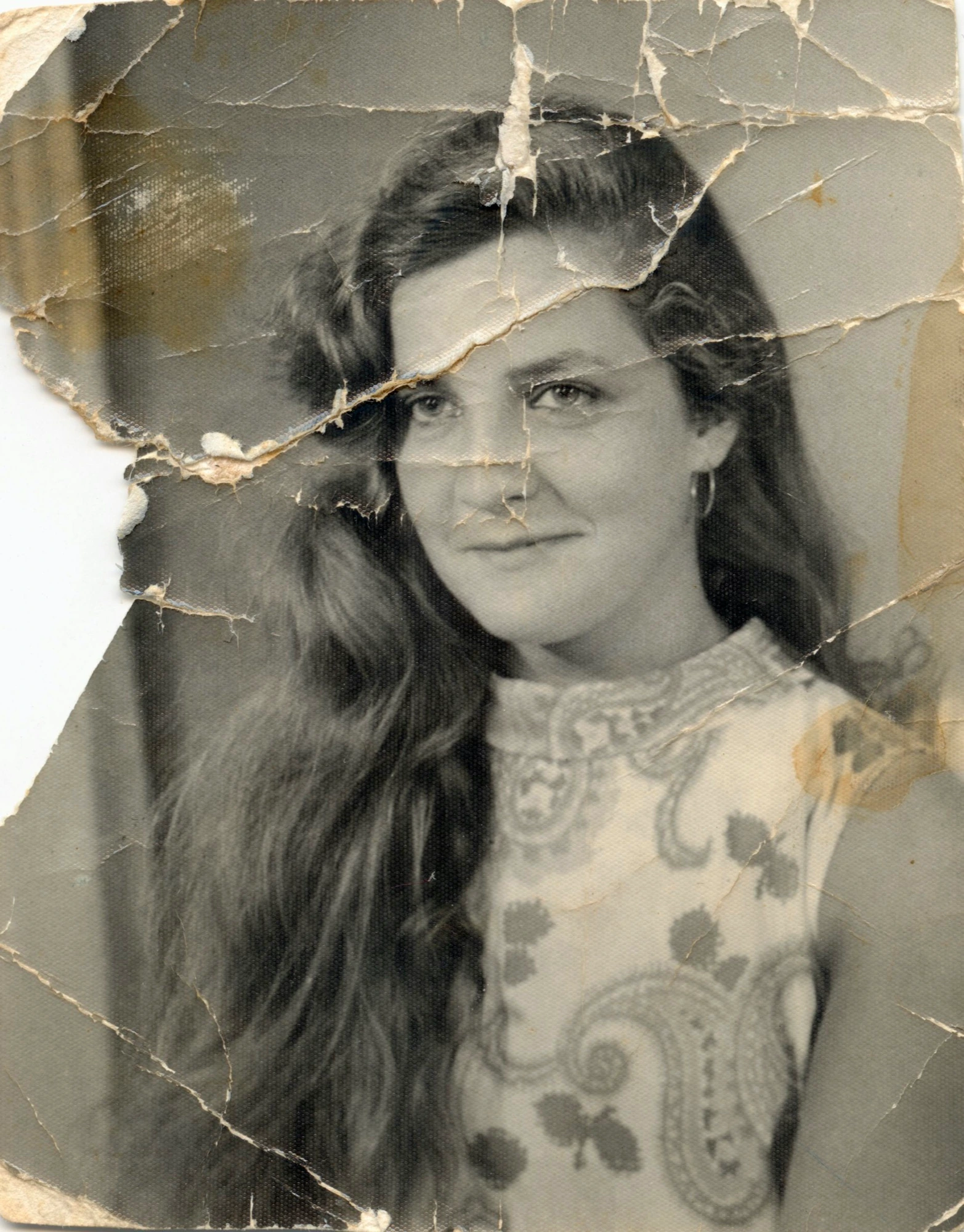 <strong class="title-strong">Restoration Workflow</strong> – Using an Old Damaged Photo to Perfect it